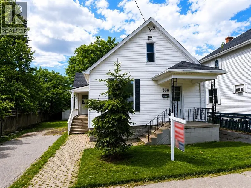 Detached at 366 Cromwell STREET, Sarnia