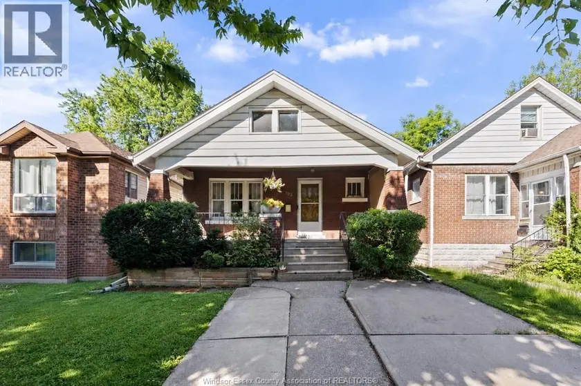 Detached at 703 RANDOLPH, Windsor