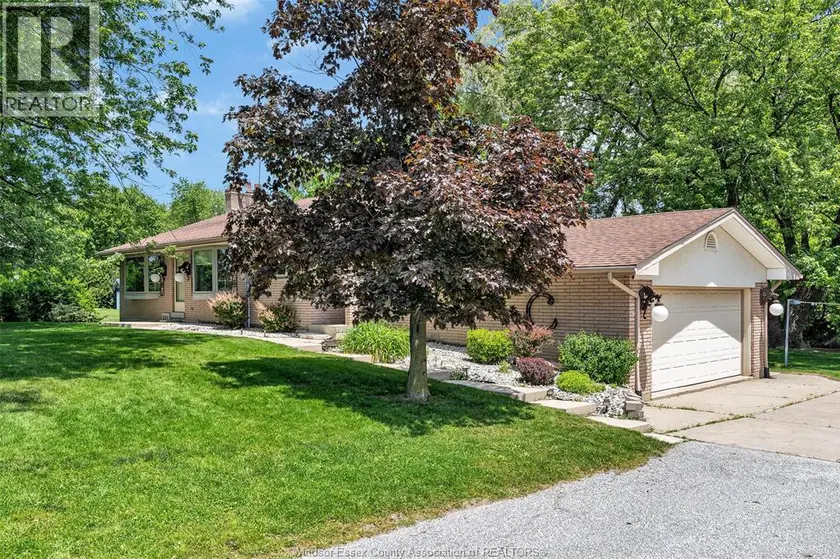 Detached at 224 WEST PIKE CREEK, Lakeshore