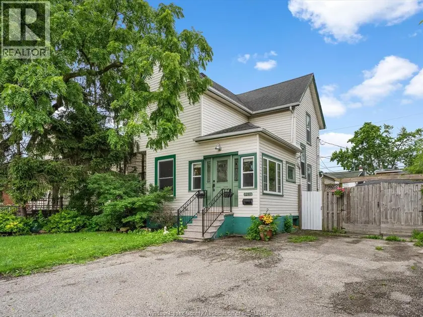 Detached at 1287 Goyeau, Windsor