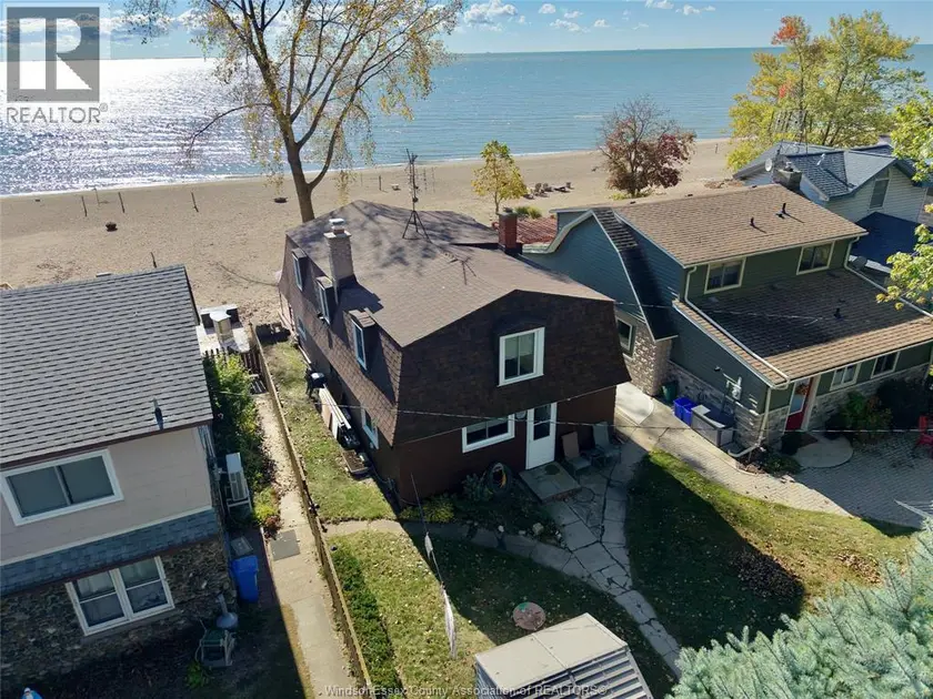 Detached at 1041 HERITAGE ROAD, Kingsville