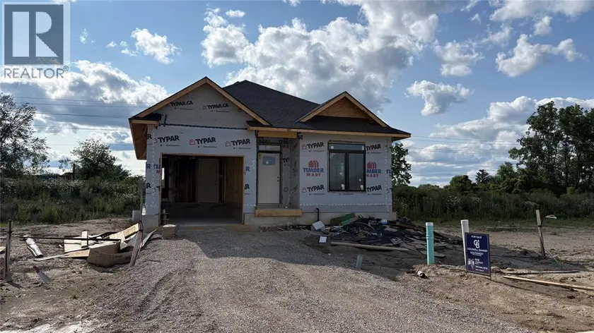 Detached at 559 MAPLE DRIVE, St Clair