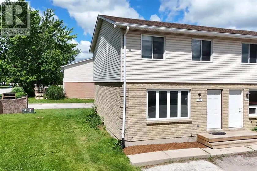 Townhouse at 348 Cameron STREET Unit# 69, St Clair