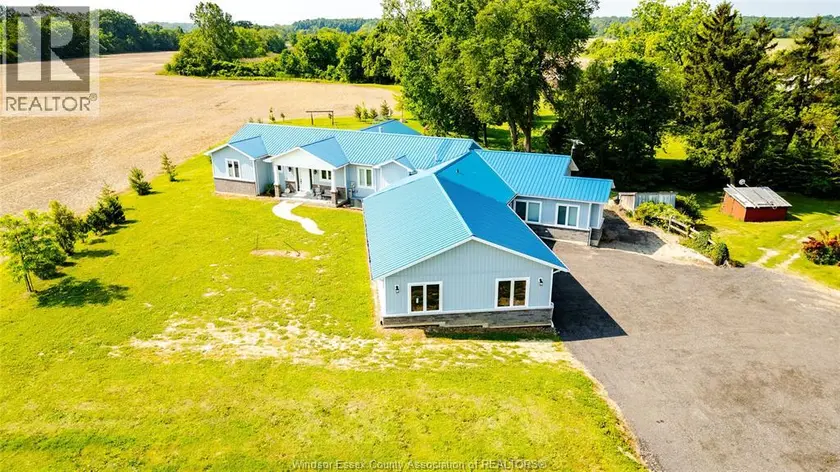 Detached at 1377 COUNTY RD 20 West, Kingsville