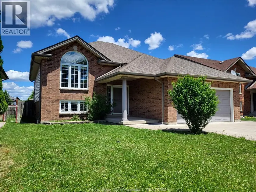 Detached at 340 WHITE CRESCENT, Amherstburg