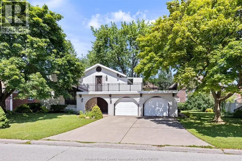 Detached at 3770 HUNTINGTON, Windsor