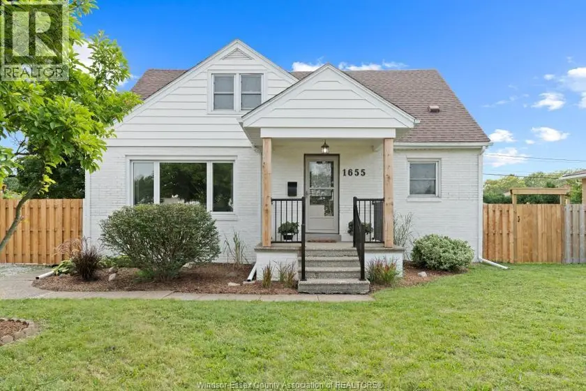 Detached at 1655 PARTINGTON AVENUE, Windsor