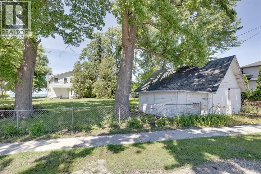 Detached at 13110 RIVERSIDE DRIVE East, Tecumseh