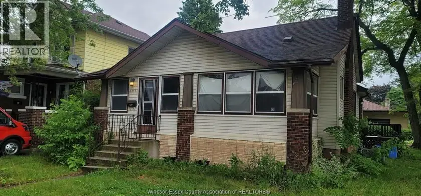 Detached at 2292 DOUGALL AVENUE Unit# UPPER, Windsor
