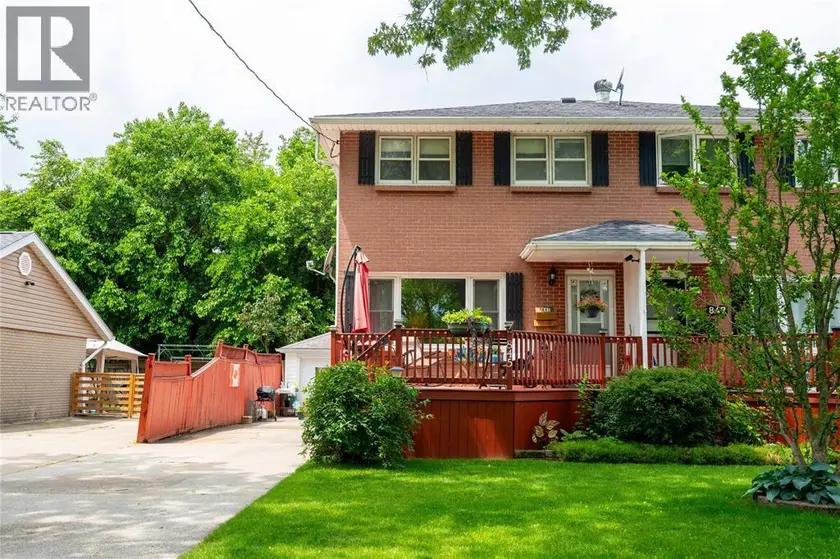 Semi-Detached/Link at 845 VROOM AVENUE, Sarnia