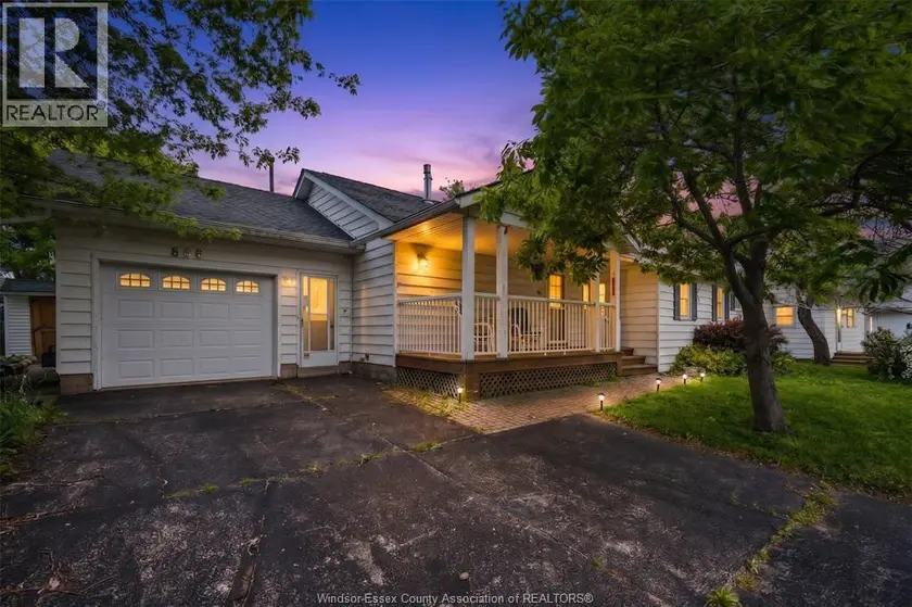 Detached at 866 POINT PELEE DRIVE, Leamington