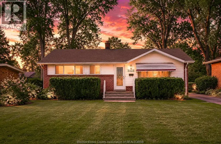 Detached at 3425 RANKIN, Windsor