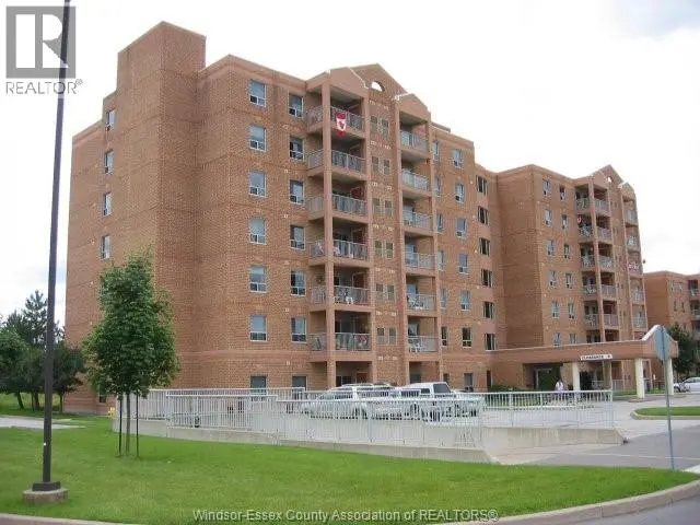 Apartment at 3855 SOUTHWINDS DRIVE Unit# 702, Windsor