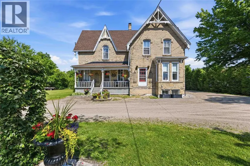 Detached at 6752 Camlachie ROAD, Plympton-Wyoming