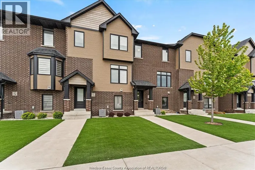 Townhouse at 735 BROWNSTONE ROAD, Lakeshore