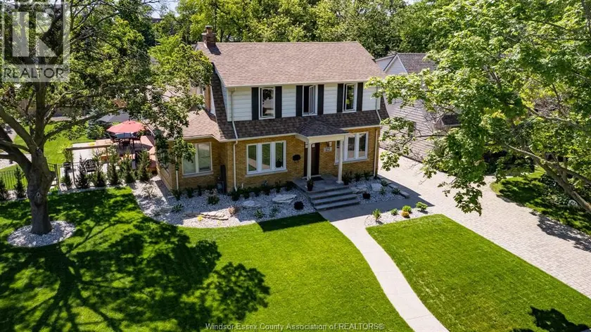 Detached at 279 FORD BOULEVARD, Windsor