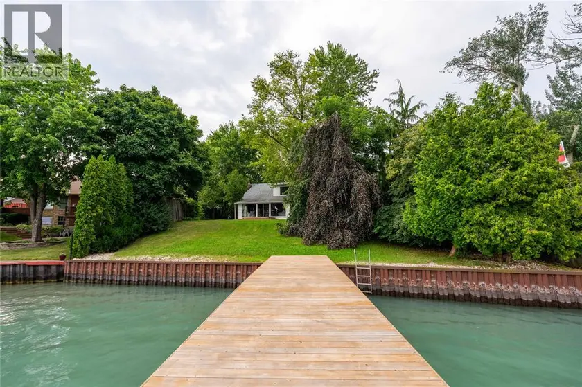 Detached at 2807 ST CLAIR PARKWAY, St Clair