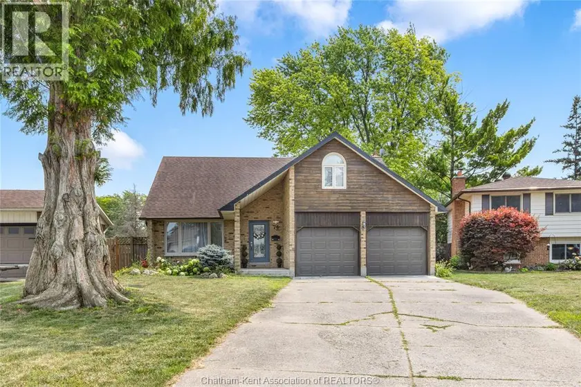 Detached at 76 PAMELA CRESCENT, Chatham