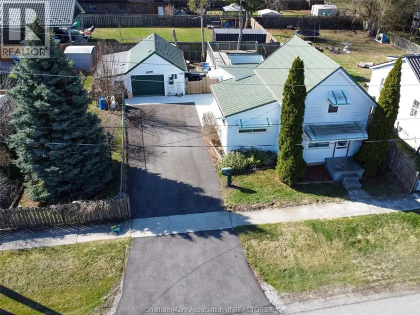 Detached at 145 JEANNE STREET, Wallaceburg