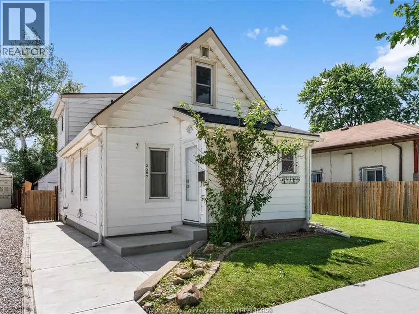 Detached at 2509 ALEXIS ROAD, Windsor