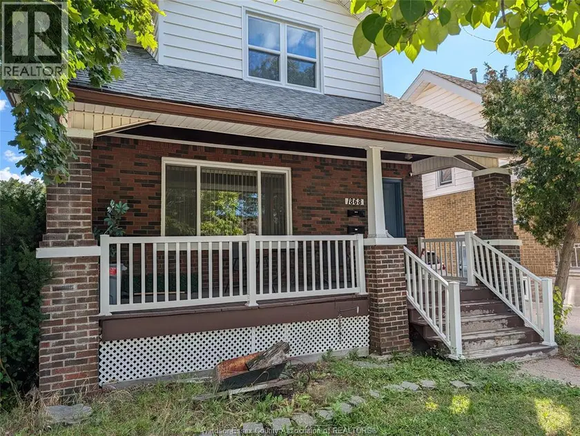 Detached at 1868 PILLETTE, Windsor