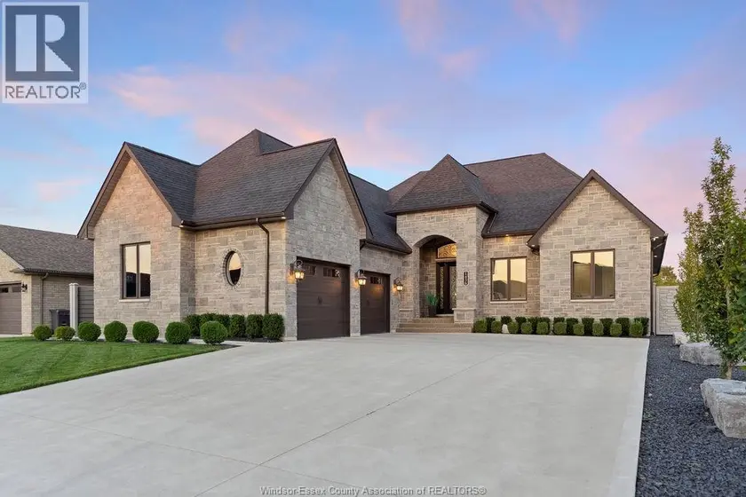 Detached at 1456 MULLINS DRIVE, Lakeshore