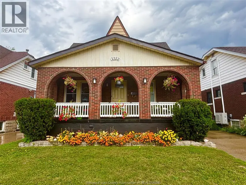 Detached at 2322 BYNG, Windsor