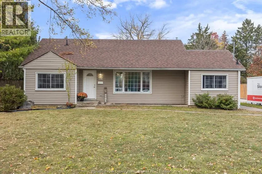 Detached at 576 Ducharme, Windsor