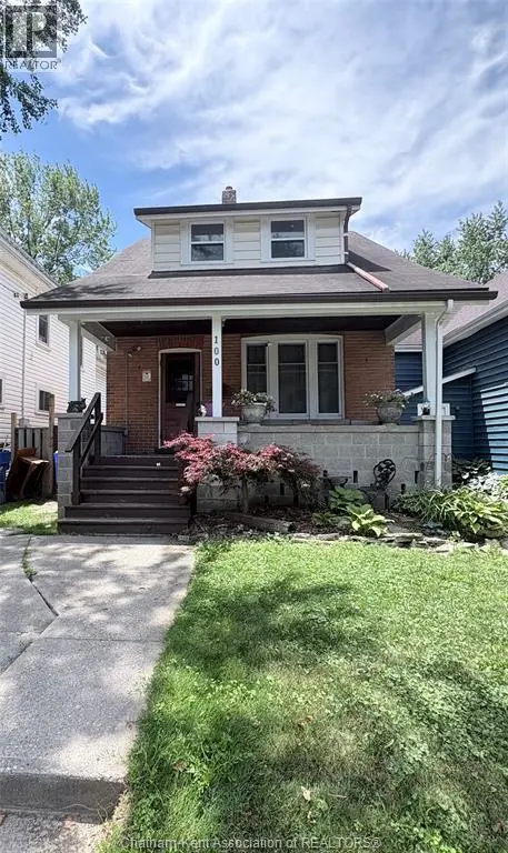 Detached at 100 JOSEPH STREET, Chatham