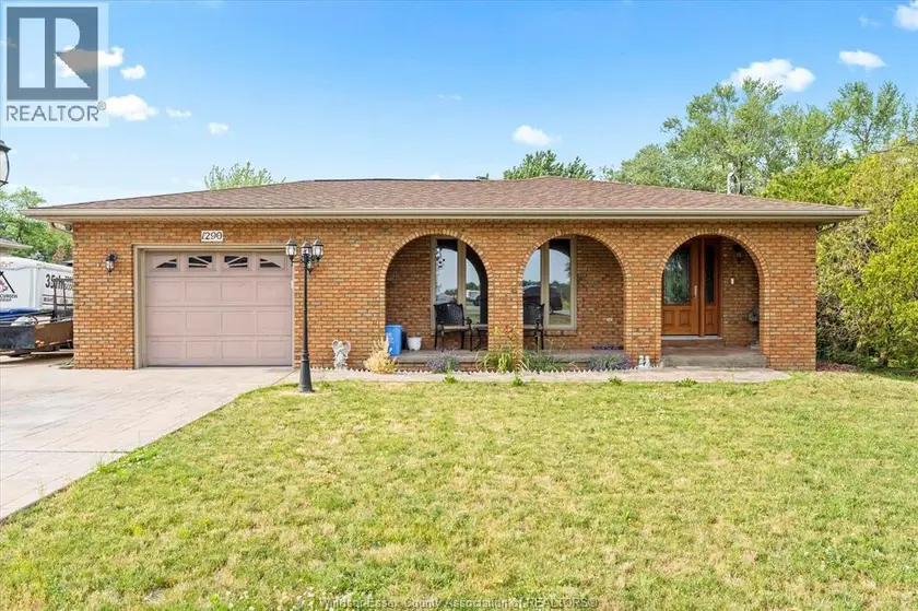 Detached at 1290 County Road 22, Lakeshore