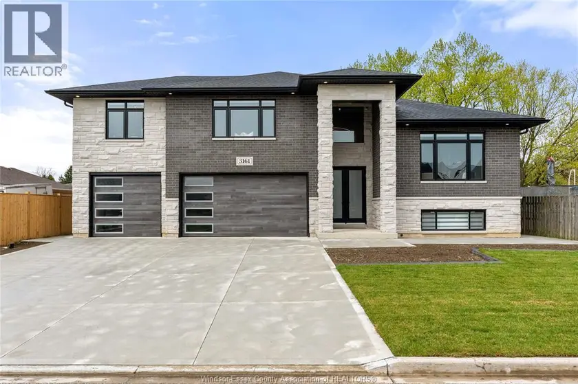 Detached at 3161 MCROBBIE, Windsor