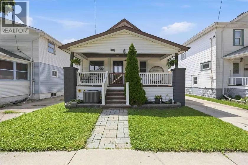 Detached at 251 HARKNESS STREET, Sarnia