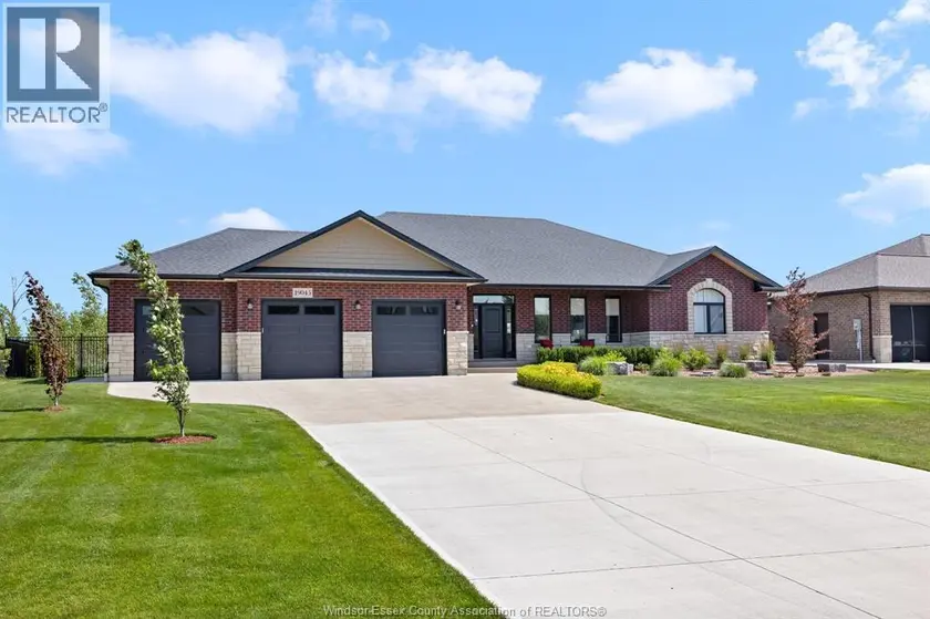 Detached at 19045 HAVEN AVENUE, Lakeshore