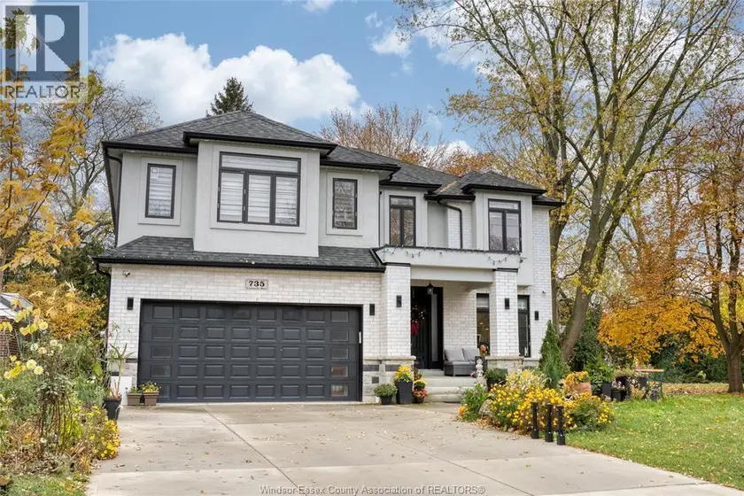 Detached at 735 CABANA ROAD West, Windsor