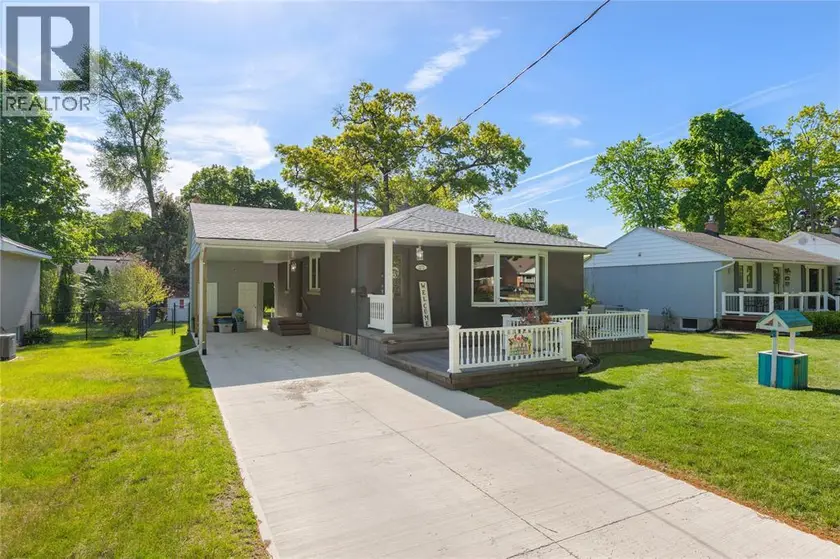 Detached at 1272 CORAL WAY, Sarnia