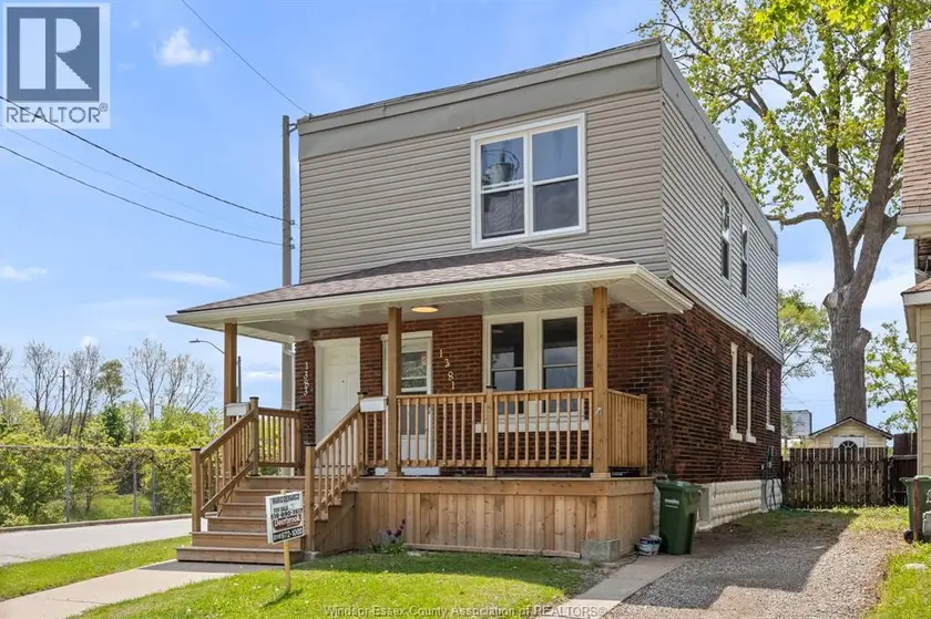 Detached at 1381-83 WELLINGTON, Windsor