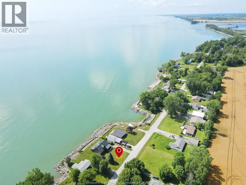 Detached at 226 COTTERIE PARK, Leamington