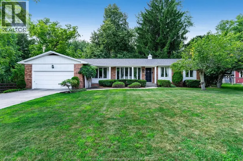 Detached at 60 Prince Albert STREET North, Kingsville