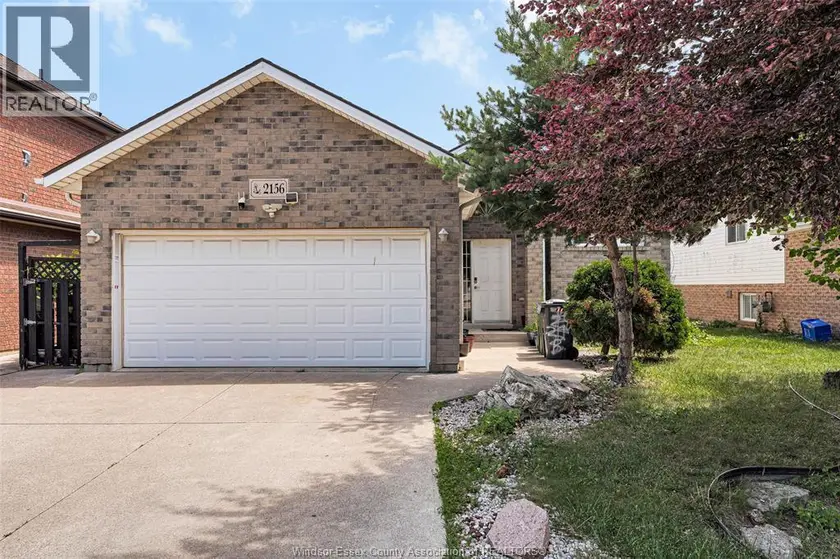 Detached at 2156 DOMINION BOULEVARD, Windsor