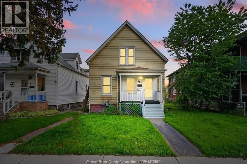 Detached at 867 LANGLOIS, Windsor