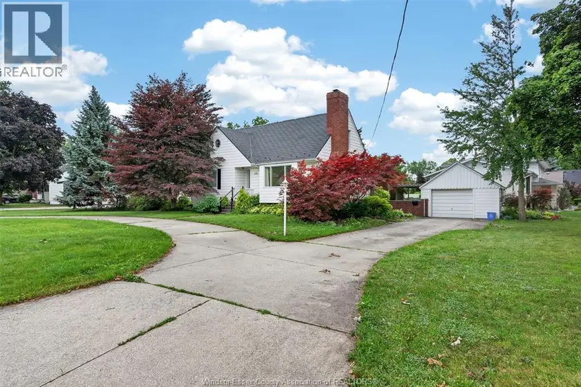 Detached at 4171 ROSELAND DRIVE West, Windsor