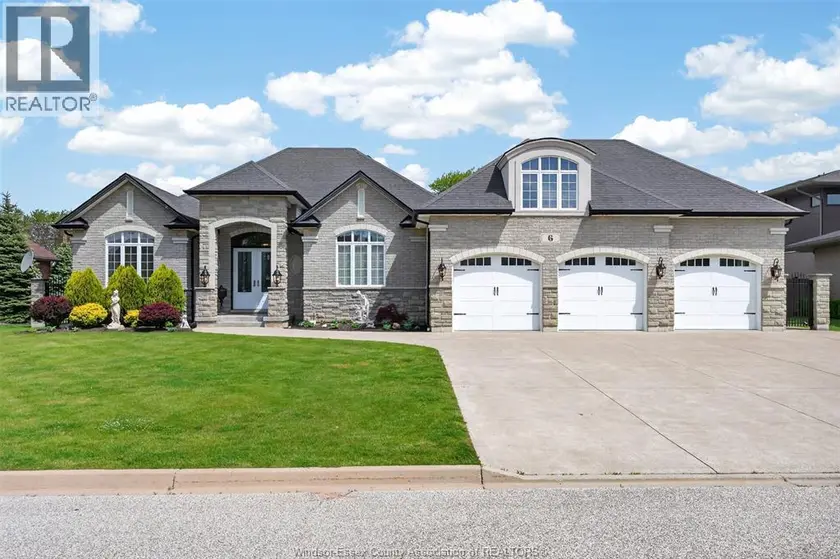 Detached at 6 VALLOCHIE COURT, Kingsville
