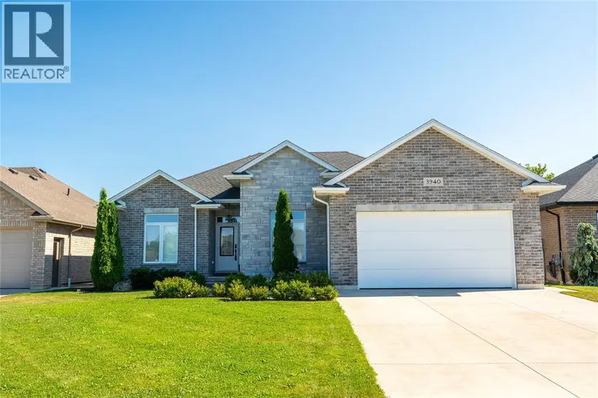 Detached at 3940 ARIE COURT, Plympton-Wyoming