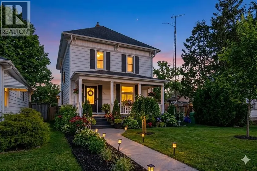 Detached at 422 GREENFIELD STREET, Petrolia