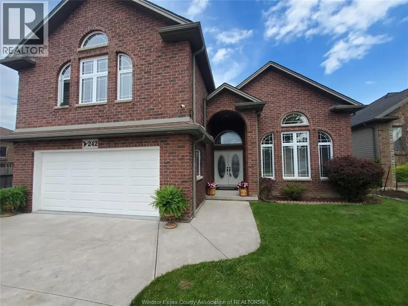 Detached at 242 DONALD CRESCENT, Belle River