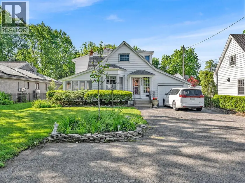 Detached at 6565 RIVERSIDE DRIVE East, Windsor