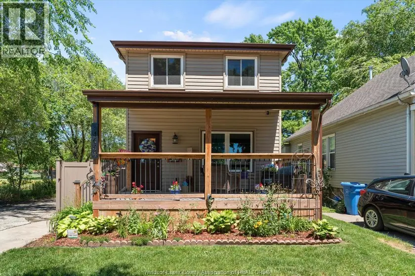 Detached at 464 OAK, Windsor