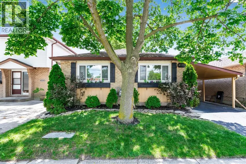 Detached at 8275 Little River, Windsor