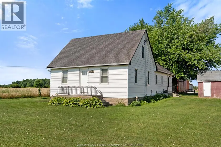 Detached at 9700 Walker ROAD, Amherstburg