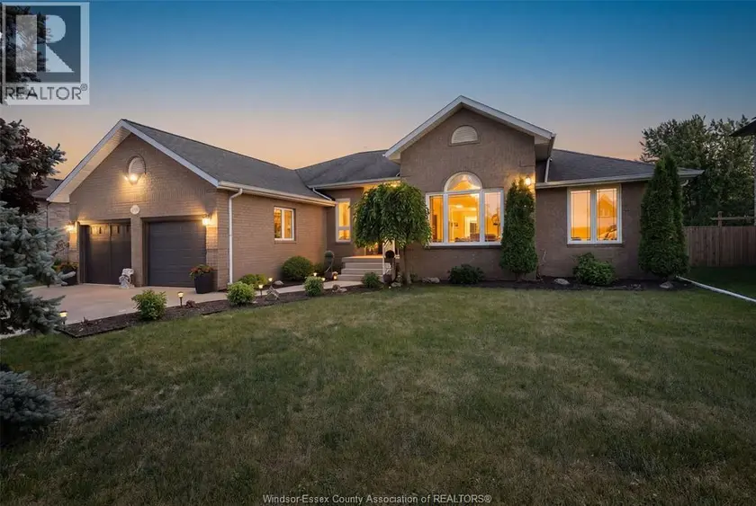 Detached at 12339 FUNARO CRESCENT, Tecumseh
